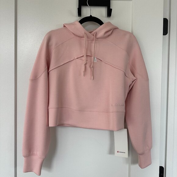 NWT Lululemon 🍋 Get Centered Crop Hoodie Size:4 Color: Misty Pink - Picture 2 of 5